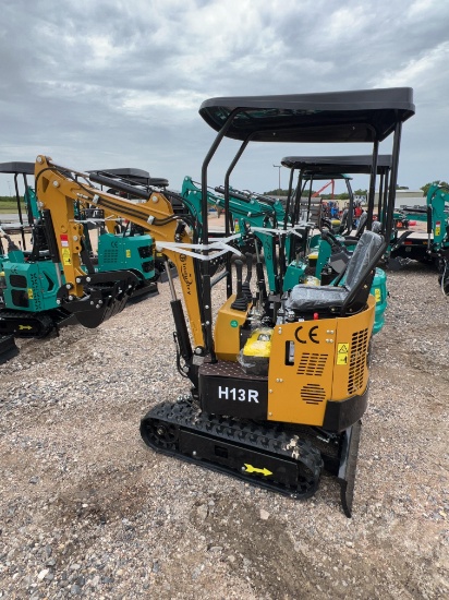 H13R Mini Excavator Gas Powered