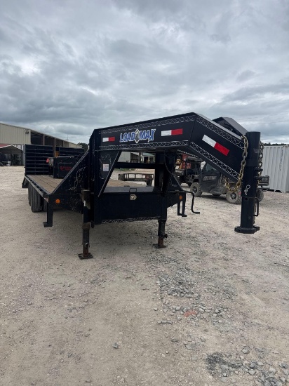 2017 Load Max 25' Tandem Dual with Dovetail & Mega Ramps Good tires - Oiled Floor Nice Trailer Ready