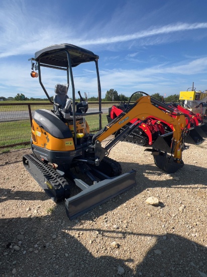 FT30 Mini Excavator Kubota Diesel Engine HAS DAMAGE TO THE SIDE