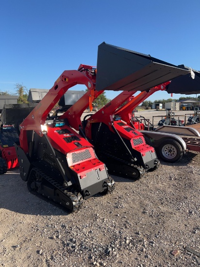 FT 1050K Stand on Tracked Skid Steer Kubota Diesel