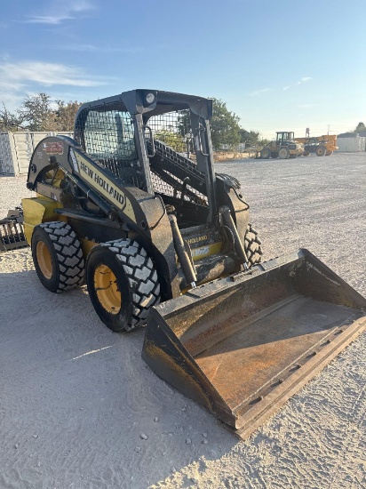 New Holland L 228 Steer- Runs and Works- 2044 Hours Showing. Hand & Foot Control.