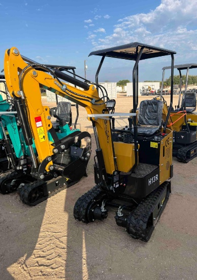 H13R Mini Excavator Gas Powered