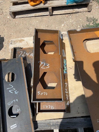 Mini Skid Steer Mounting Plate SOLD ONE PER LOT