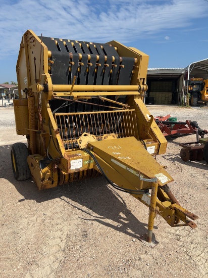Vermeer 605G Round Baler