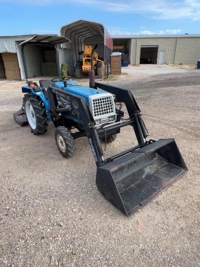 Mitsubishi MT 2001D 4WD Diesel with Bulldog Loader and 4' Shredder Shows 246 Hours Runs