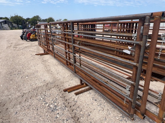 1 - 24' Free Standing Cattle Panel with 8' Gate SOLD ONE PANEL PER LOT