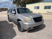 2007 GMC Yukon XL VIN 02532 Cracked Windshield **Seller States 51K Miles on Engine.New Water Pump,