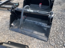 Mini Skid Steer 4 in 1 Combination Bucket SOLD ONE PER LOT
