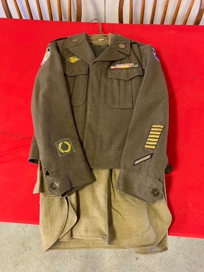 WWII Airborne Uniform