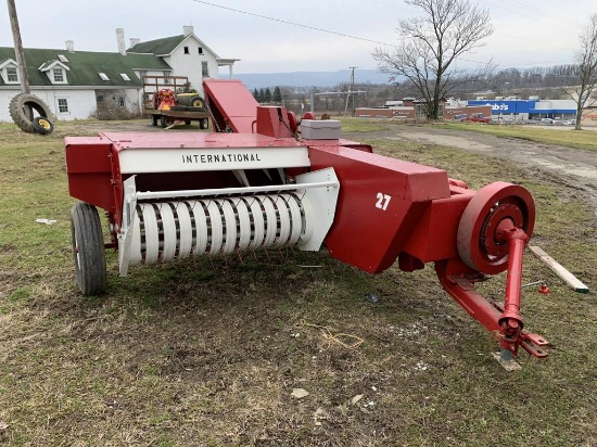 International 27 Square Baler