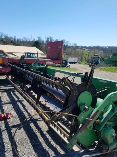 John Deere Wheat Header