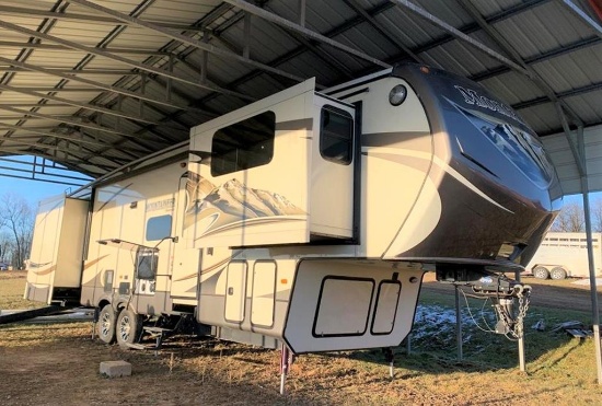 2015 Montana 5th Wheel Camper 375 FLF