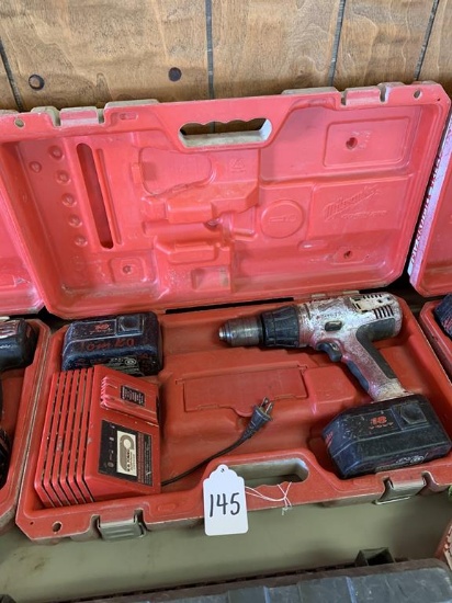 MILWAUKEE HAMMER DRILL