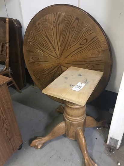 Round Table