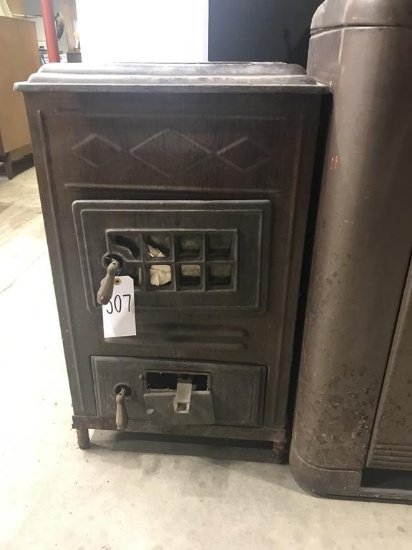 BF Berkheimer Company Wood Stove