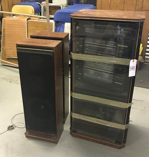 Stereo with Speakers