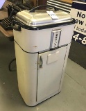 Westinghouse Roaster with Stand