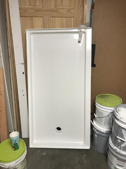 Shower base and drain (5x32in)