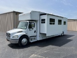 2005 Haulmark 32’ Toterhome