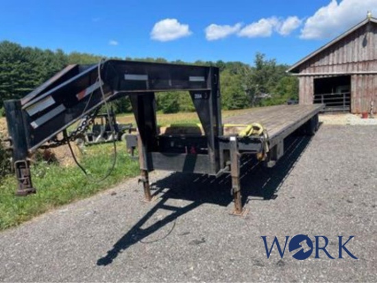 2012 Liberty 40' Gooseneck Trailer