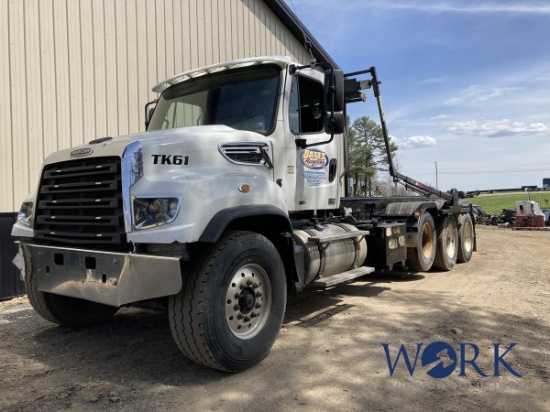 2014 Freightliner 114SD