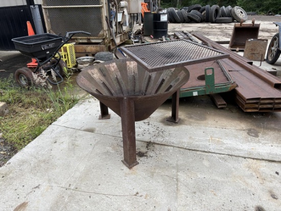 Fire Pit with Grill