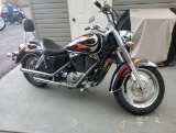 2005 Honda VT1100C2 (Shadow Sabre)