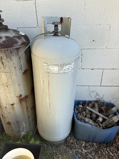 100 lb Propane Tank
