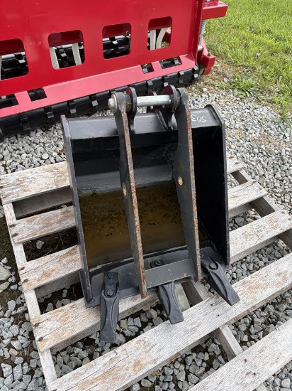 18" Excavator Bucket