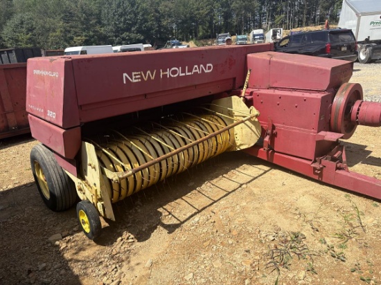 New Holland Hayliner 320