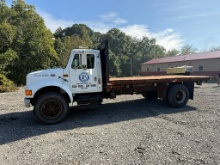 1997 International 4900 Flatbed Truck