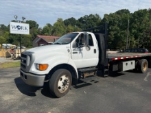 2007 Ford F-750 Flatbed Truck