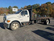 2005 Ford F-650 Flatbed Truck