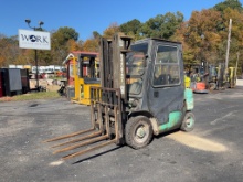 Mitsubishi Forklift with Enclosed Cab