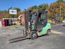 Nissan FG25N5 LPG Forklift With Cab