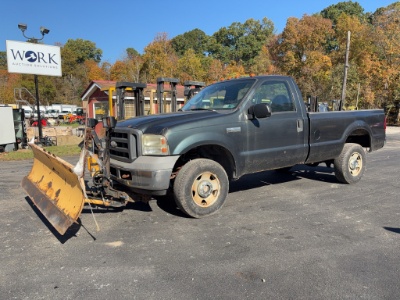 2005 Ford F-250 XL 4x4 Truck With Snow Plow