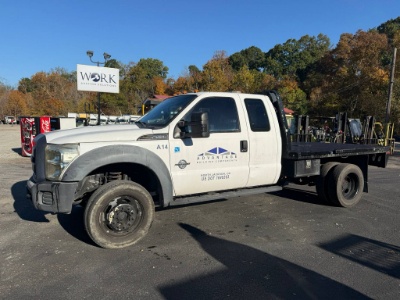 2012 Ford F-550 Super Duty Crew Cab Flatbed Truck