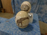 2 DECORATED OSTRICH EGGS (2x$)
