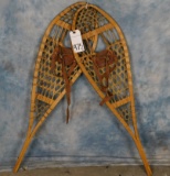 PAIR OF SNOW SHOES