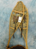 PAIR OF SNOWSHOES