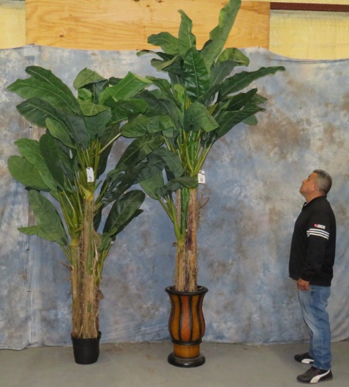 2 8FT ARTIFICIAL PALM TREES WITH BASE (2X$) TAXIDERMY