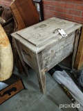 WOODEN TX ICE CHEST