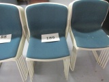 Lot of 5 stackable chairs