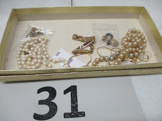 Costume jewelry lot