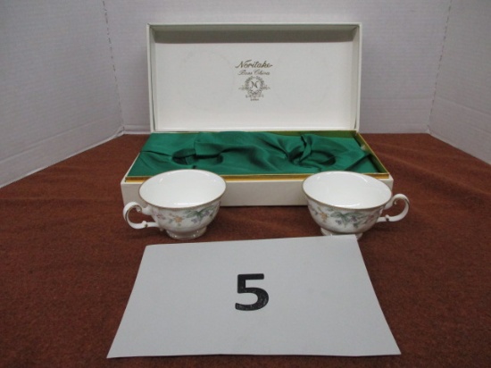 Pair of Noritake bone china tea cups