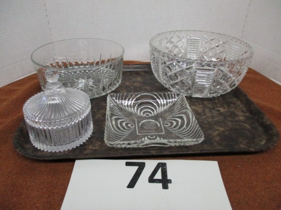 tray lot of glass items