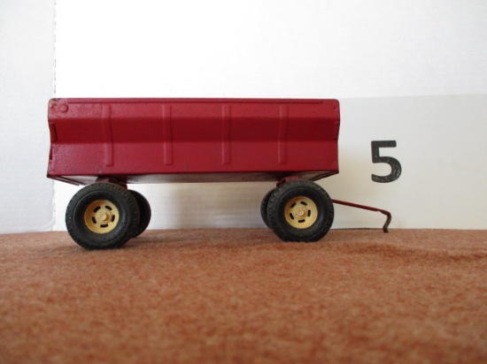 Ertl toy wagon
