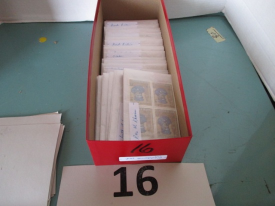 100 glassine envelopes of stamps