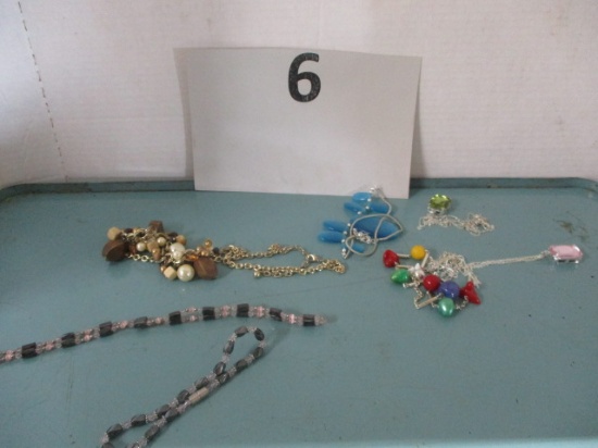 lot of 7 costume necklaces