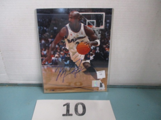 Michael Jordan signed 8 x 10